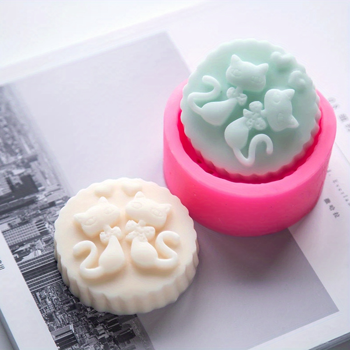 Candle Making Wax Melter - 1-Piece Silicone Cat Soap Mold -